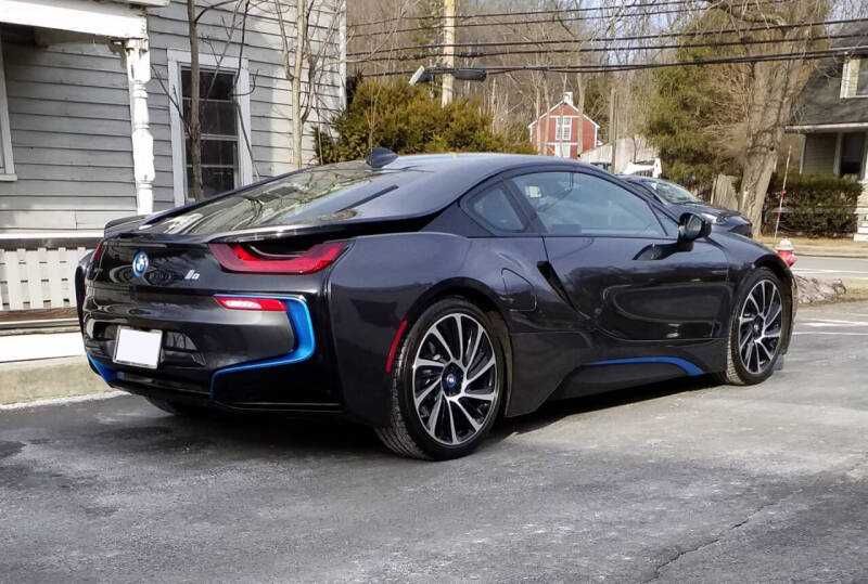 2015 BMW i8 Plug-in Hybrid