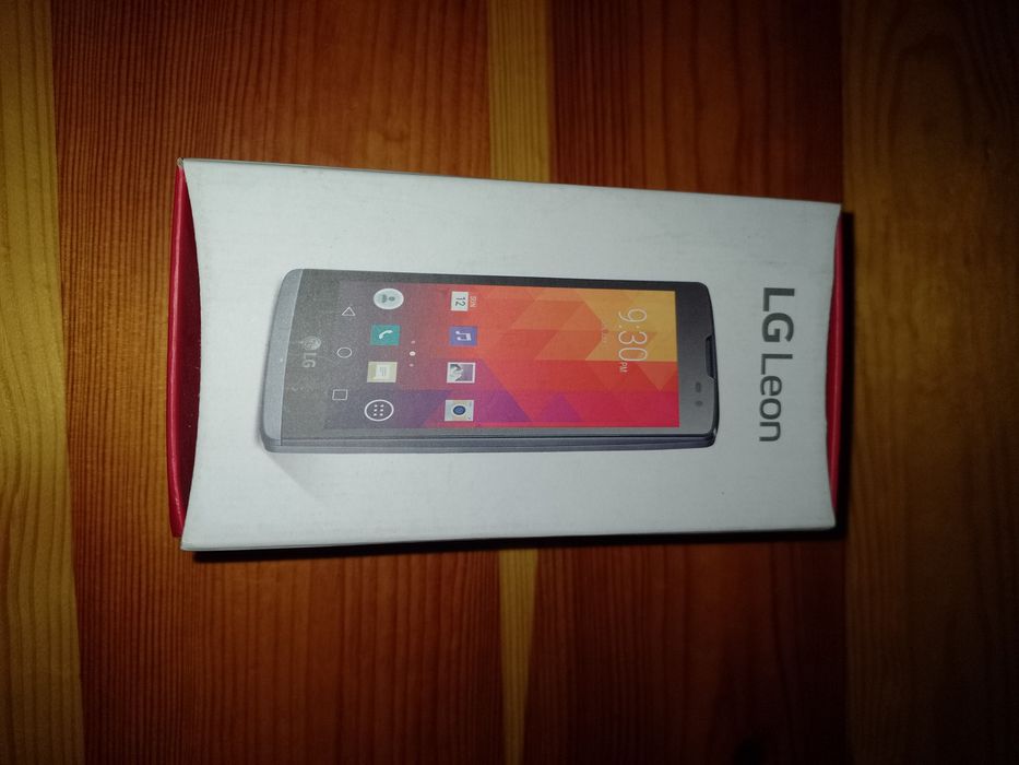 TelefonLG Leon...