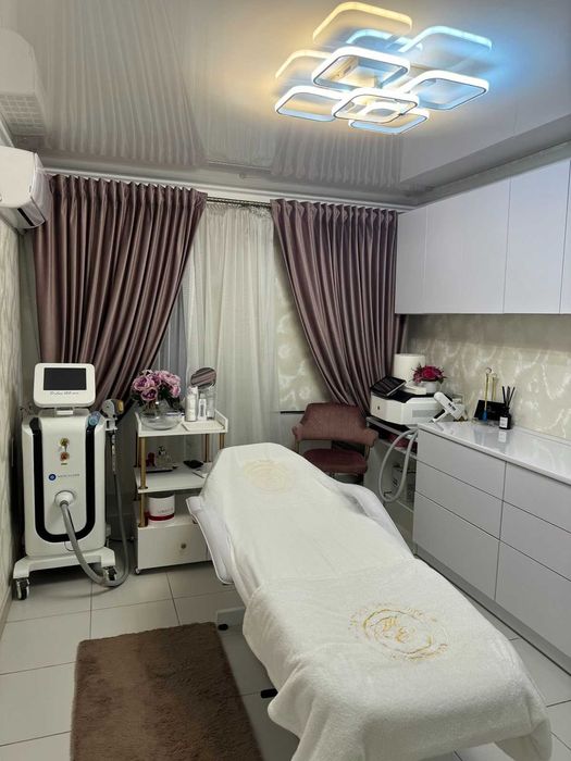 Продам салон краси в Центрі міста.