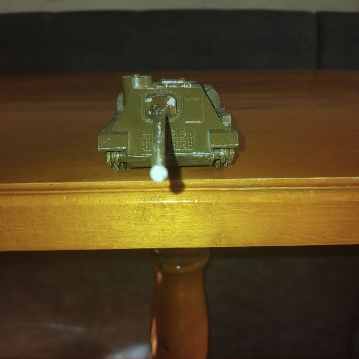 СУ100 военная техник.