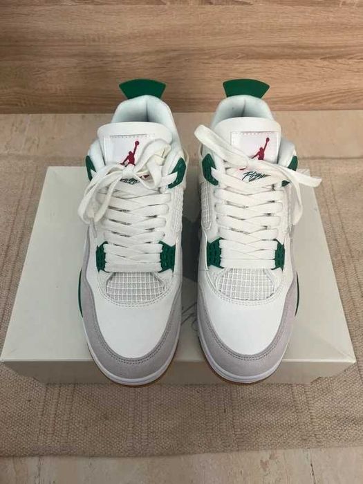 Jordan 4, czarne  .42.5