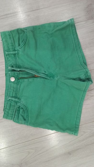 Spodenki H&M r. 140