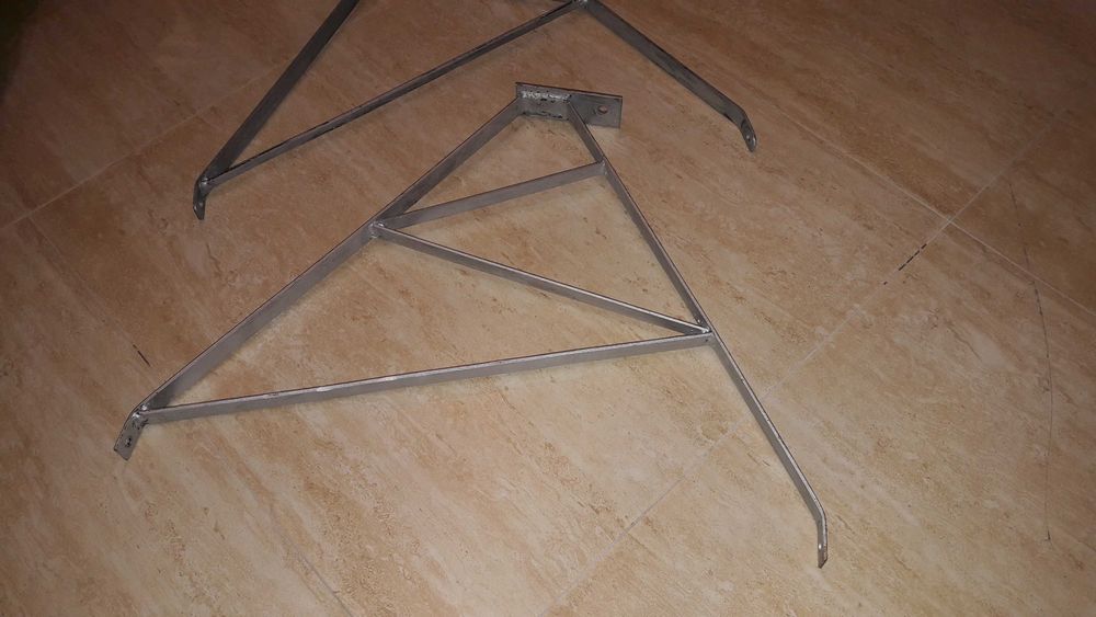 Duże uchwyty metalowe
