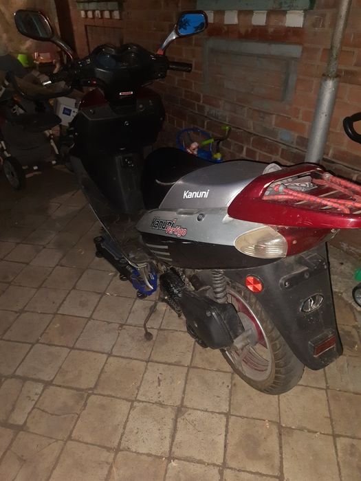 Продам скутер срочно