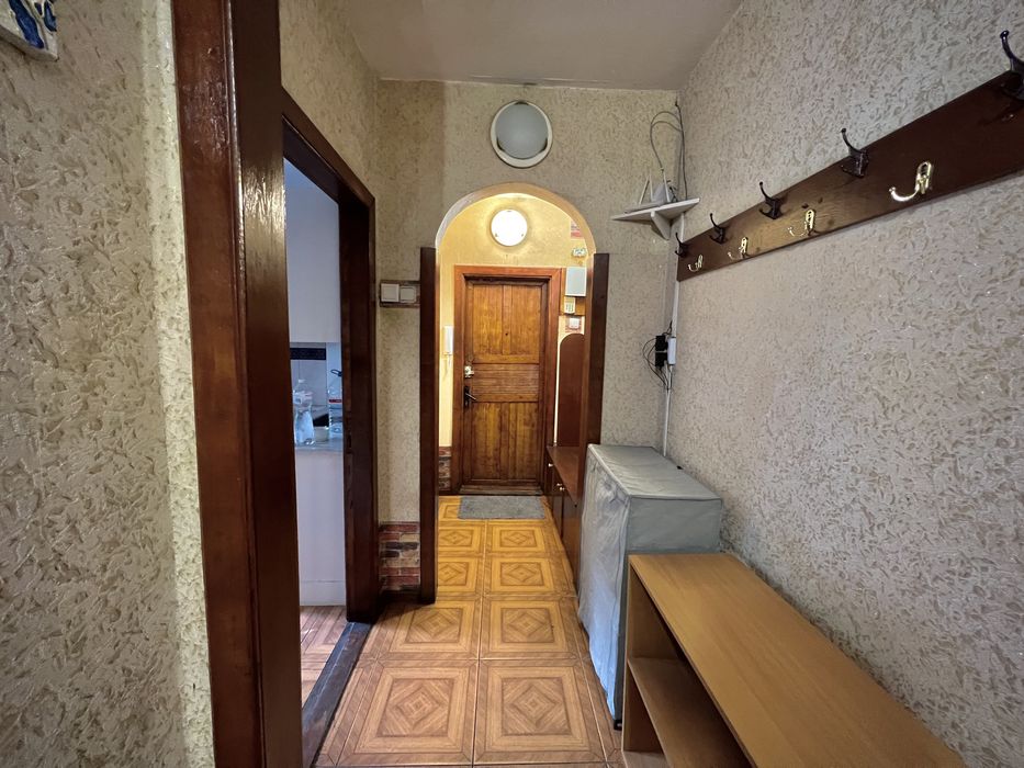 Гуртожиток на вул Шептицького, метро Лівобережна! Затишний район