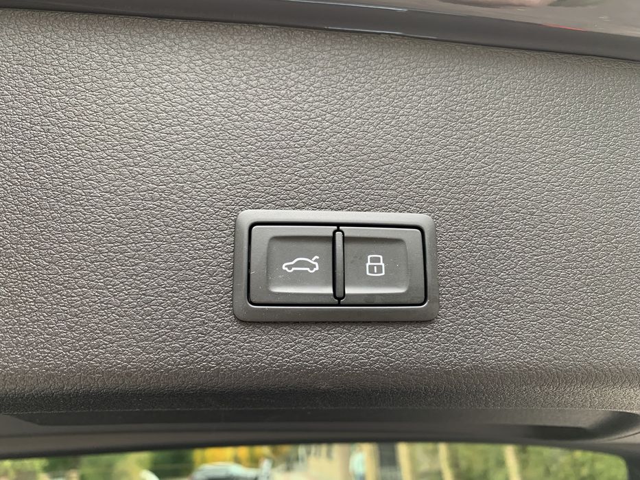 Audi Q8 E-tron Premium 114Квт