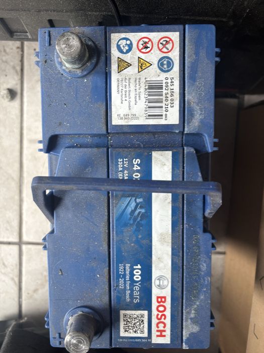 Akumukator samochodowy