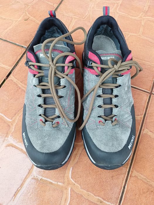 Продам трекінгові кросівки Maindl Ontario GTX