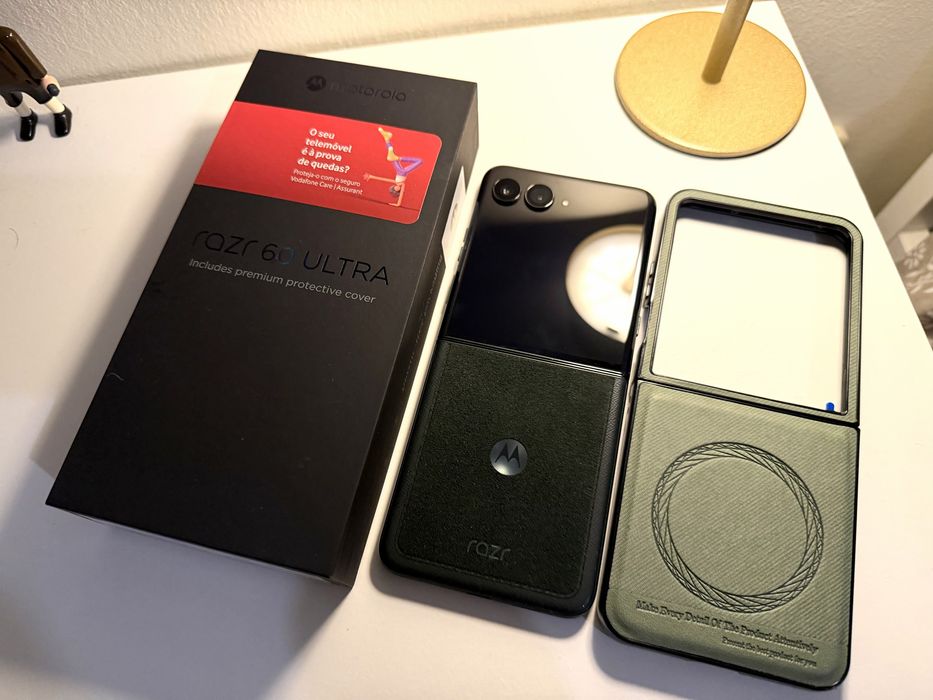 Motorola Razr 60 Ultra Leather Green - Fatura e garantia