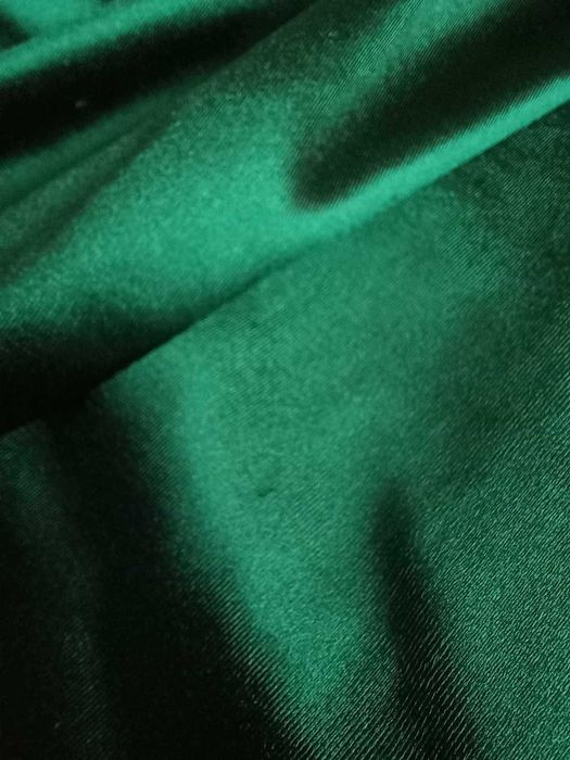 Sukienka na studniówkę rozmiar M. Raz noszona.