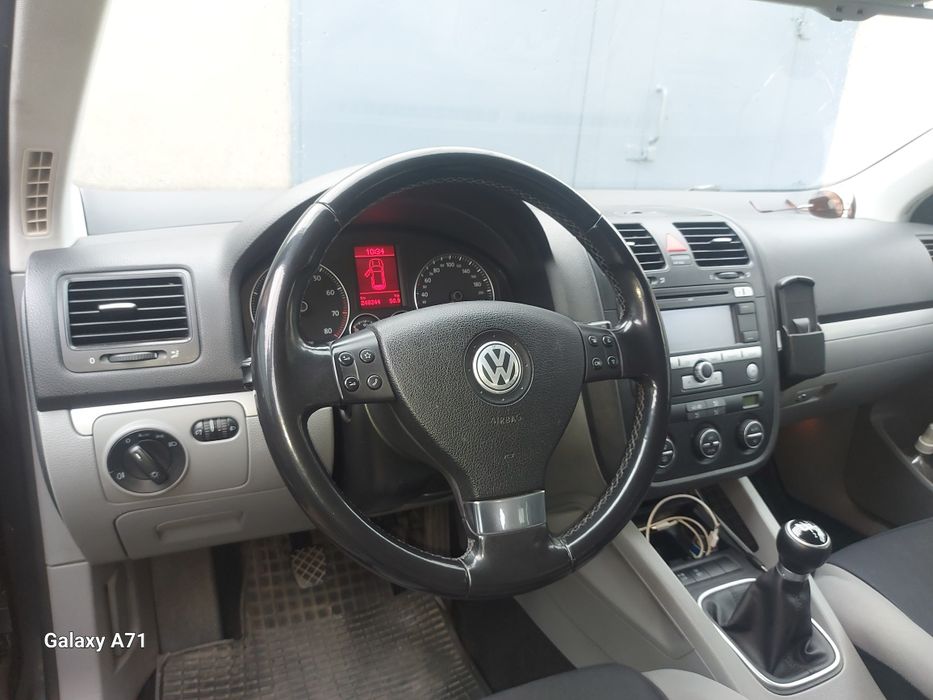 Продам Фольцваген Гольф 2008г. универсал.1.4tsi мех/обмен на гольф 2015-2018 год