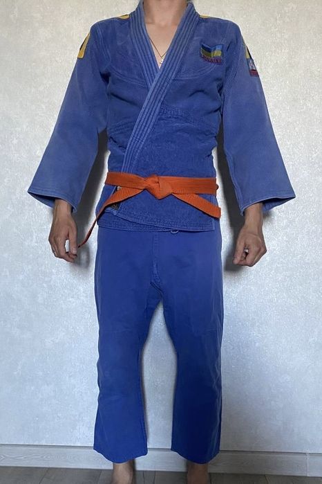 Продам кімоно для дзюдо