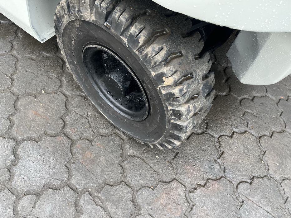 Вилковий навантажувач Nissan-Unicarriers, вилочный погрузчик