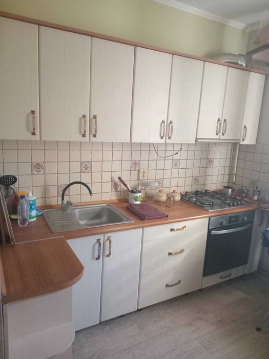 Продам в Люботине крепкий кирпичный дом с удобствами