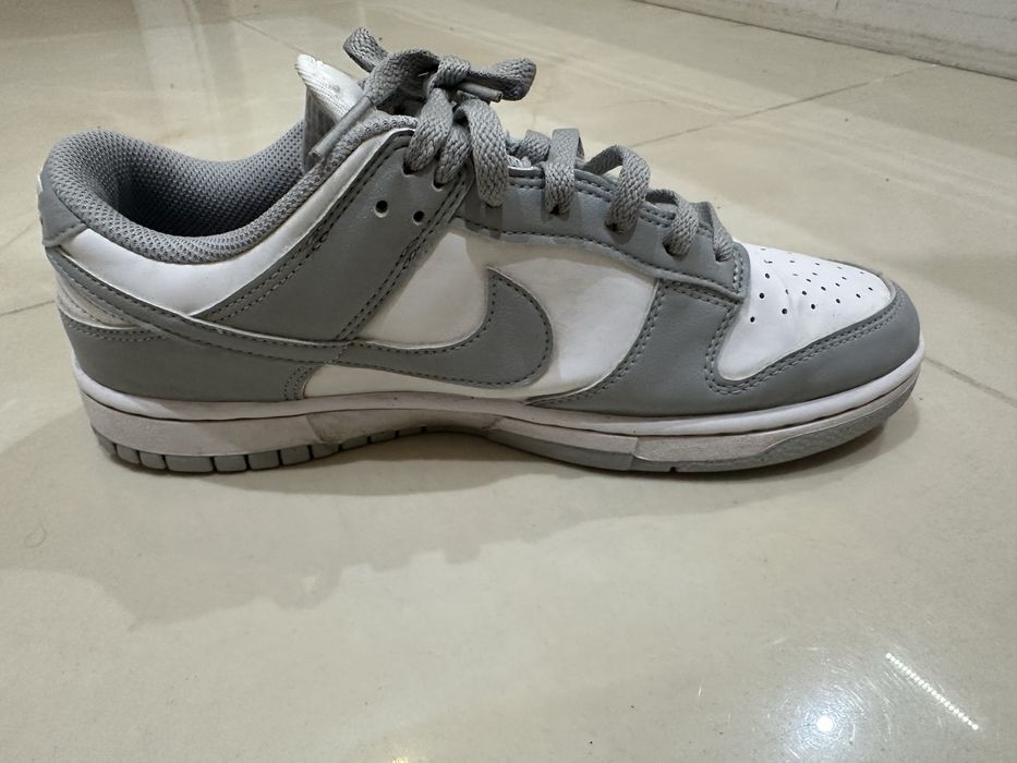 Oryginalne Nike Dunki szaro białe roz 42