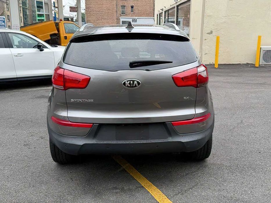 Kia Sportage EX      2016