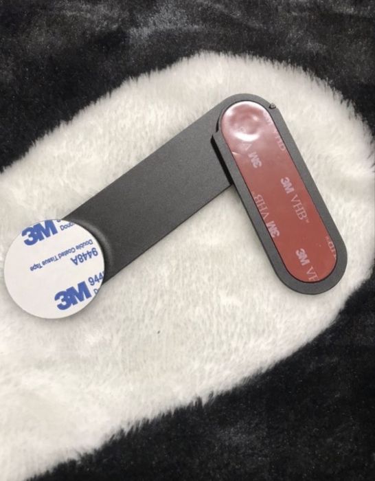 Магнитный держатель для смартфона