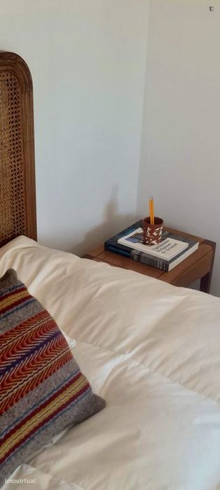 Quarto - localizado em Setubal