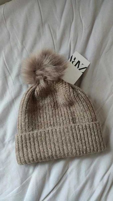 Gorro com lã suave zara
Nunca usei
