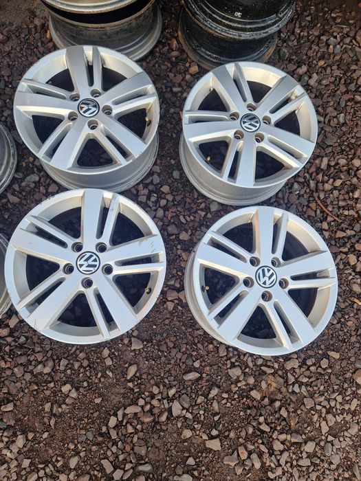Felgi aluminiowe VW Golf Beeatle Touran 5x112 6,5Jx16 ET50 Kpl.