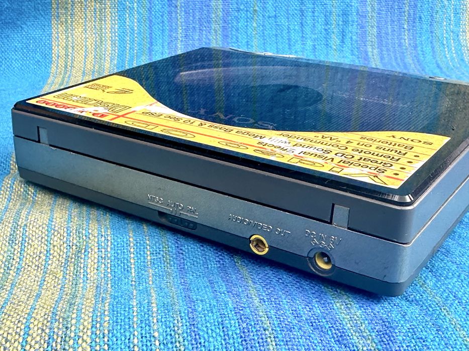 Sony D-V8000, CD player,