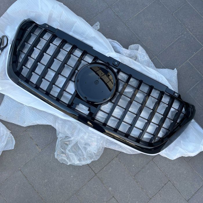 Решетка решітка мерседес mercedes GLA GLB GLC GLE GLS CL ML G CLA CLS