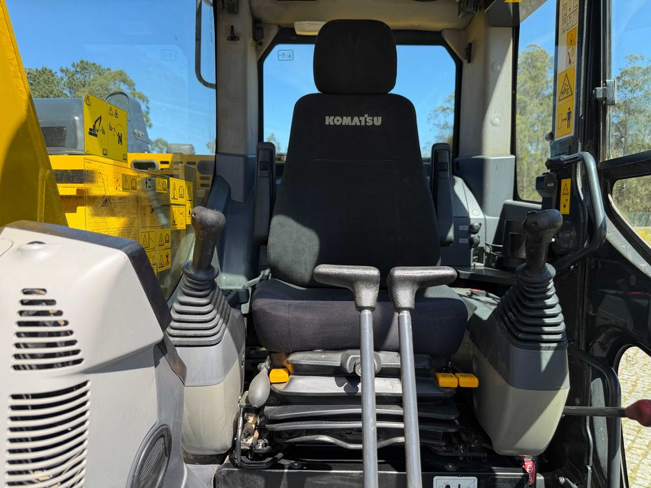 2018 Komatsu PC138US-11 Escavadora Giratória de Rastos