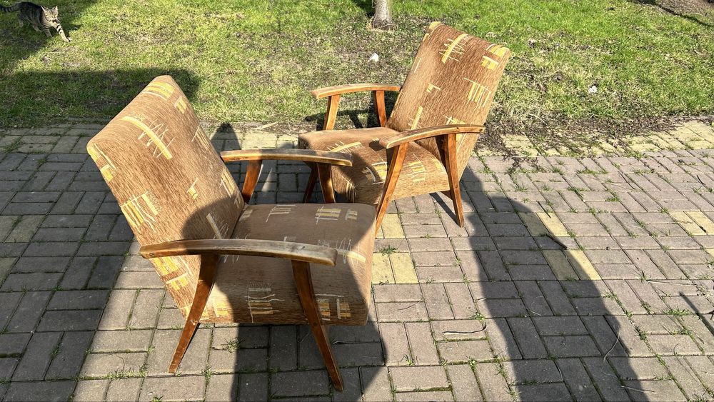 Fotel po renowacji Dwa 2 Fotele stare vintage prl polskie ? Czeskie ?