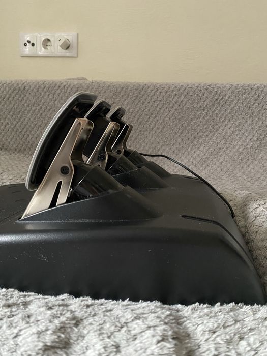 Ігровий руль Logitech G923