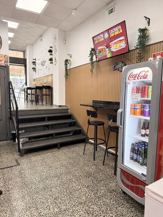 Snack Bar em Quarteira a 1 Minuto da Praia – Trespasse