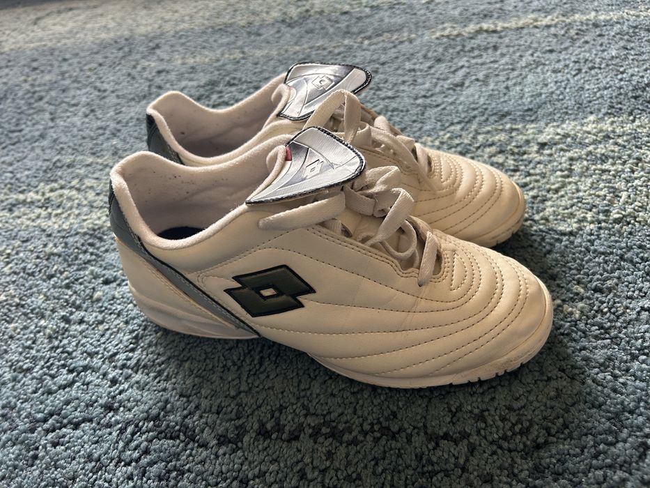 Tenis futsal Lotto