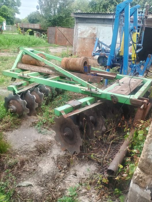 Дискова борона бомет