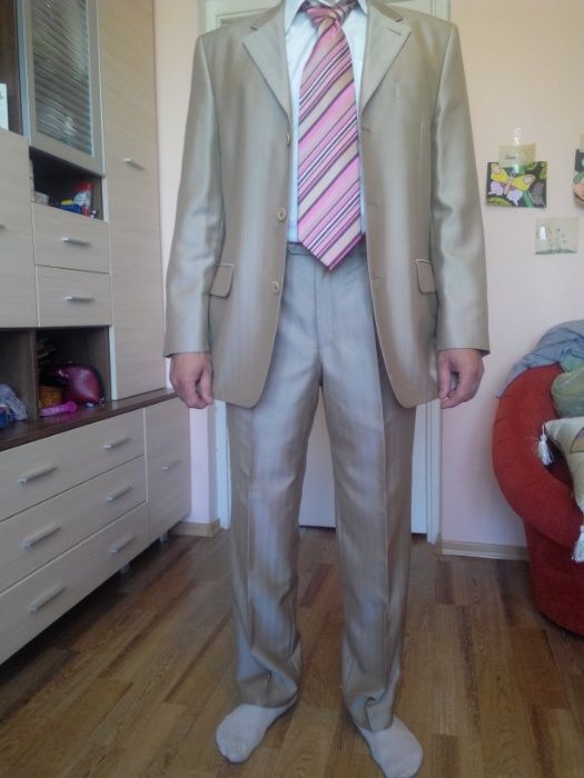 Костюм золотой