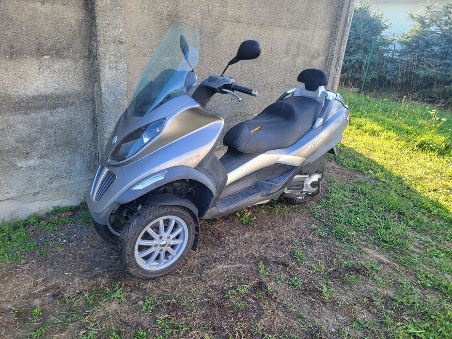 PIAGGIO MP3 300 piaggio 300 mp3
