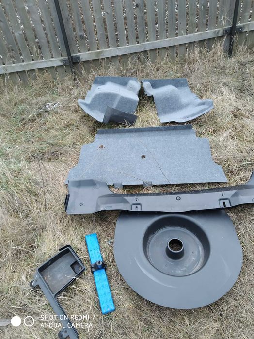 BMW E46 е38 e39 e60 e65 f10 e70 обшивки багажника