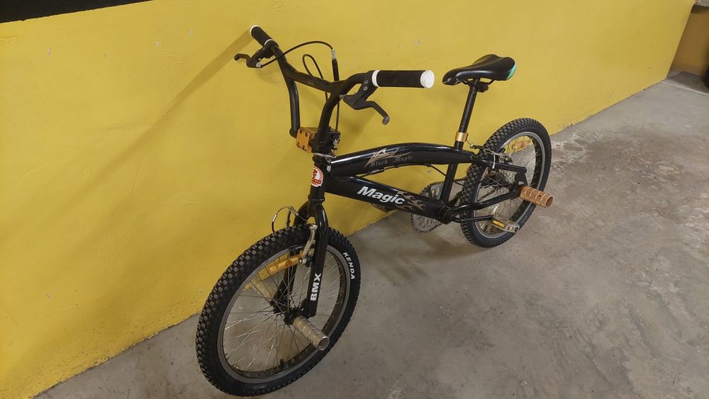 Rower BMX Black Magic 20"
