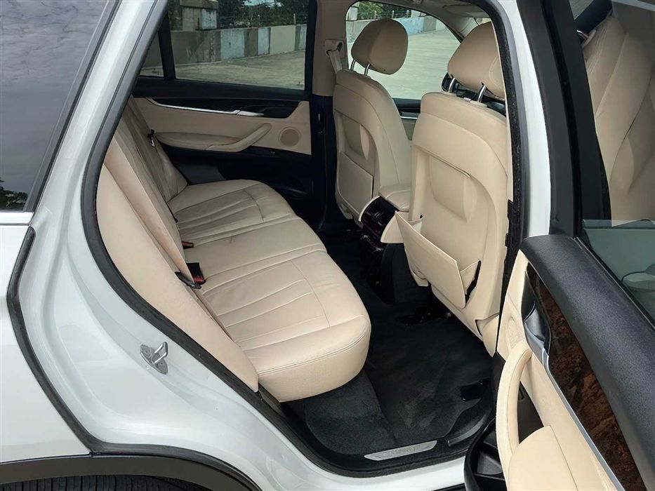 BMW X5      2017
