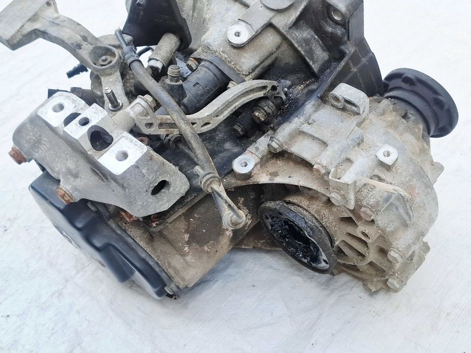 skrzynia biegów jcx vw golf v 5 + plus 5m0 1.9 tdi 66 kw 90 km bxj 256697 km skoda octavia ii seat altea leon ii toledo ii vw caddy iii touran i