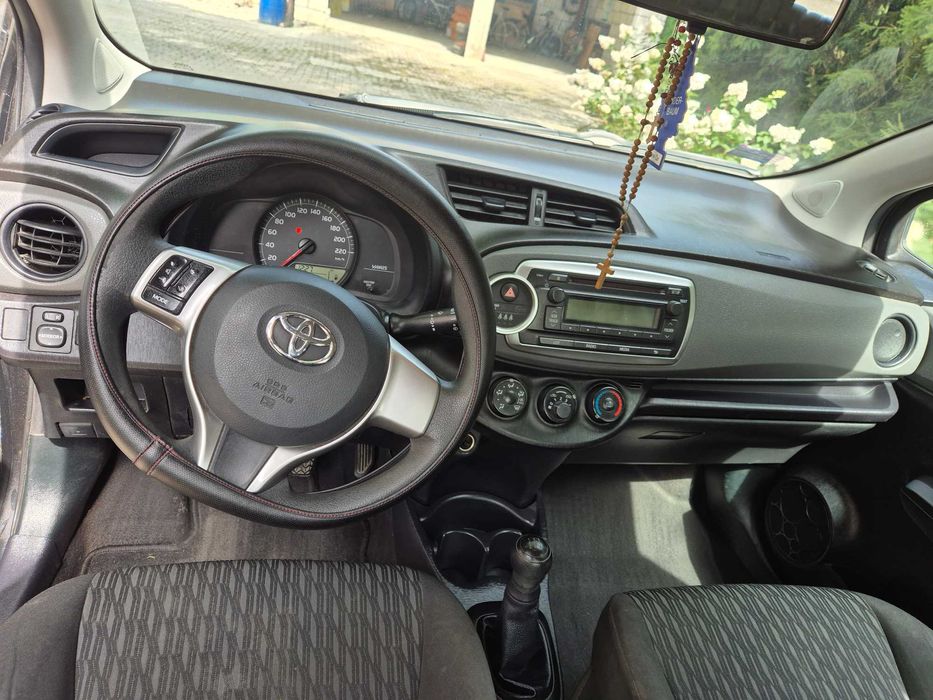 Toyota Yaris 2012