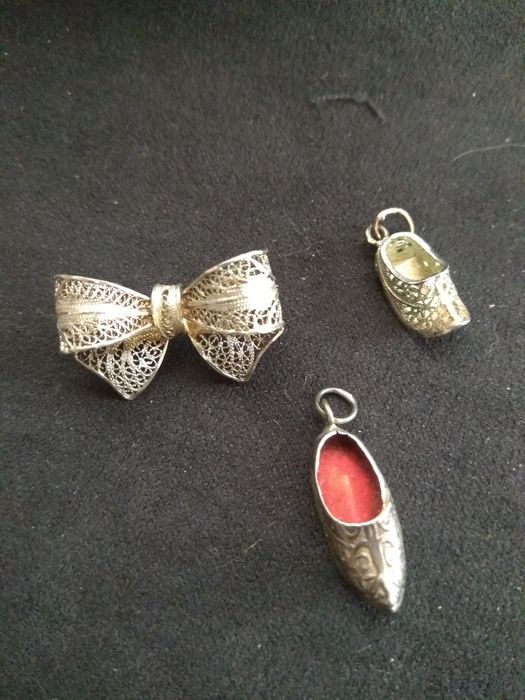 Prata filigrana, laço e socos