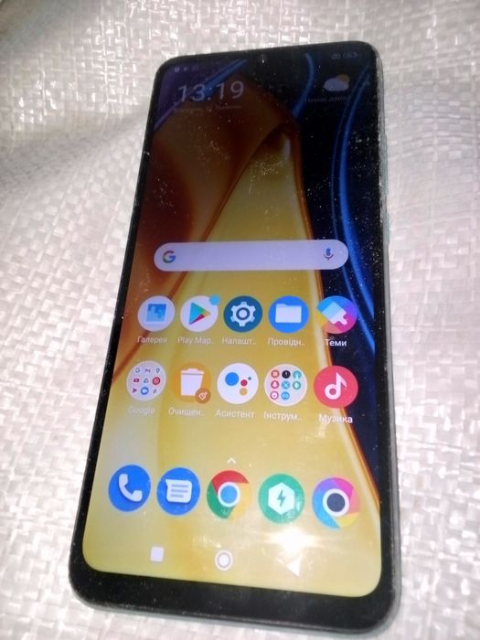 Смартфон Poco C40  4/64Гб + нові чохли і нове захистне скло