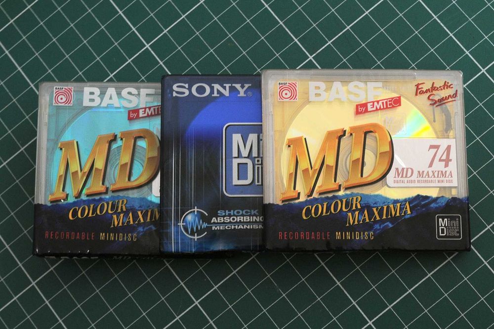 Cassetes Vídeo VHS e Mini DV