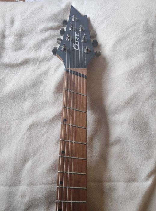 Cort KX307 Multi Scale Open Pore Black