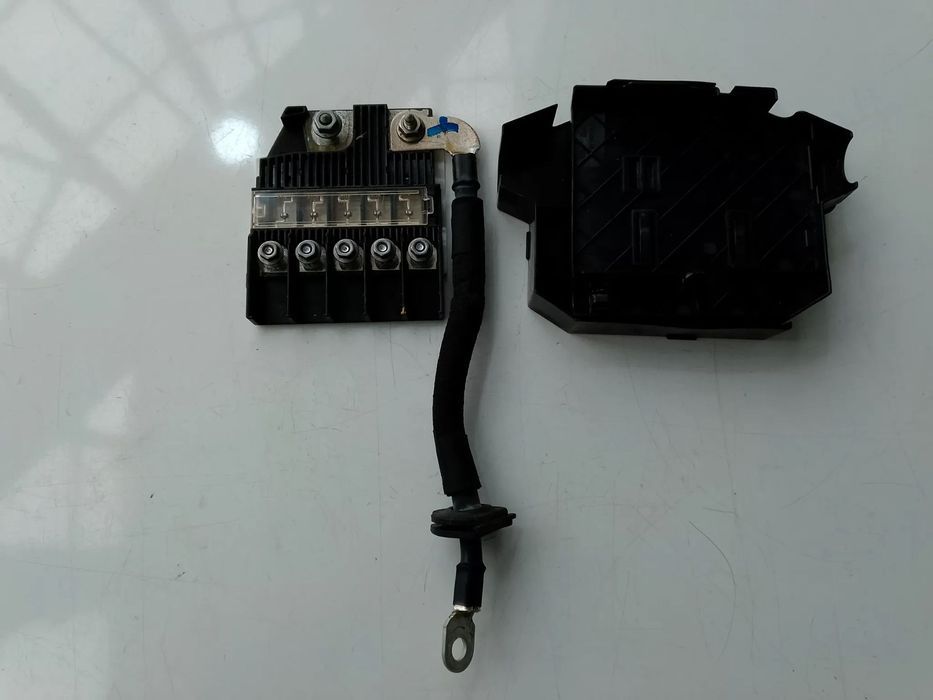 CAIXA FUSÍVEIS BATERIA PEUGEOT 3008 II / 9811879680