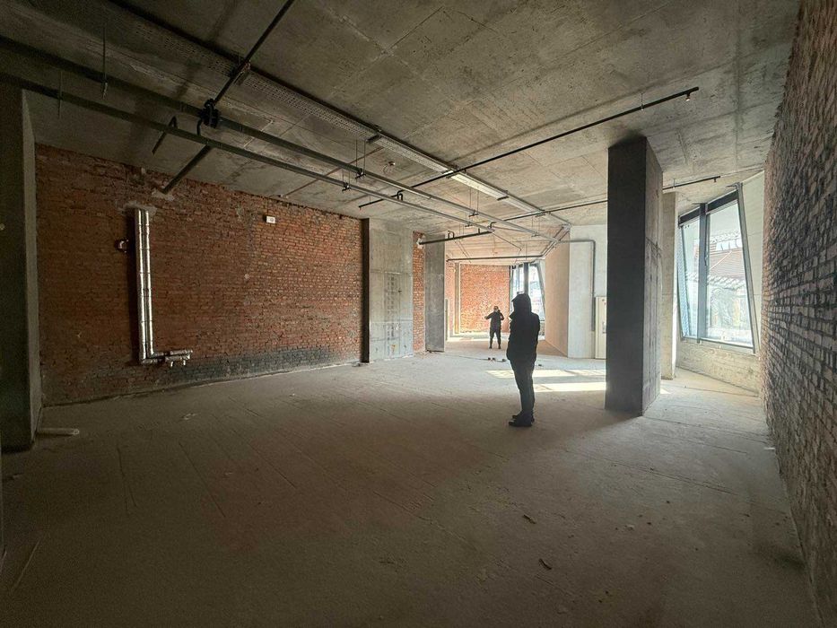 Топ Фасад, 174 кв.м, McDonald's, Manhattan/Манхетен, Берестейський 11