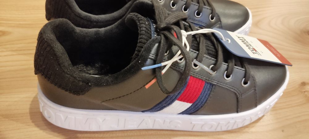 Buty Tommy Jeans Hilfiger nowe r. 39 sneakersy