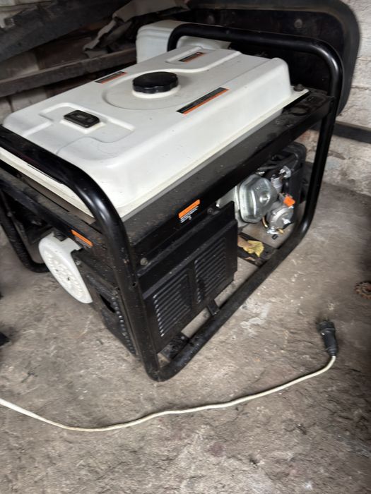 Продам японский генератор 8000ват