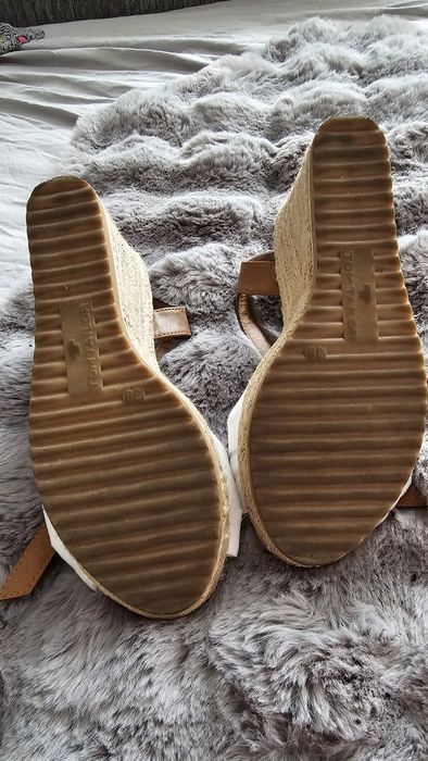 Stylowe Espadryle na Koturnie TOM TAILOR – Idealne na Lato! R. 38