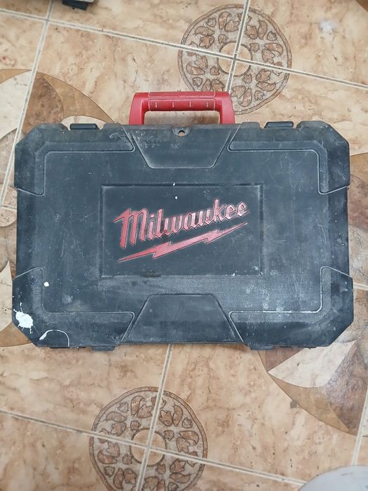 Młotowiertarka milwaukee