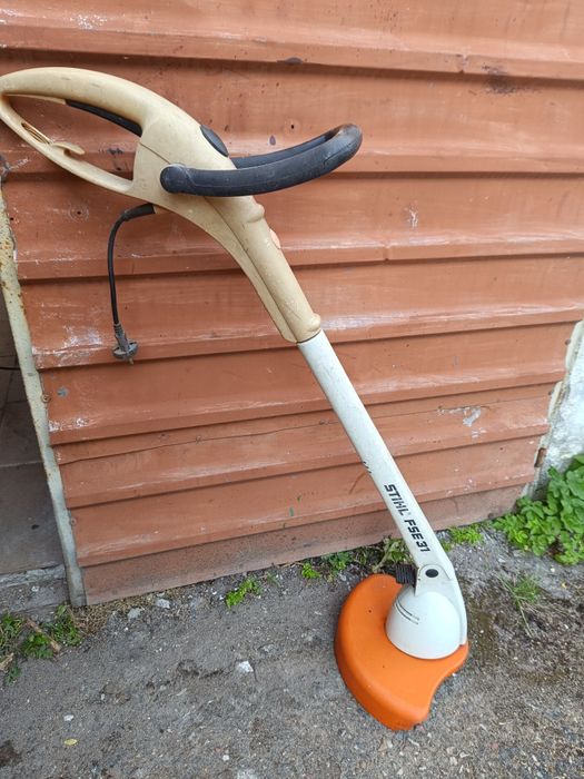 Podkaszarkę elektryczna  STIHL